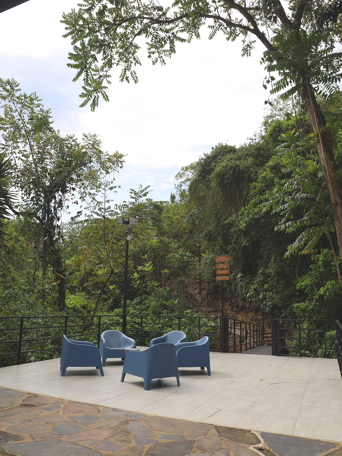 terraza_con_vista_a_las_montanas_1170x1560