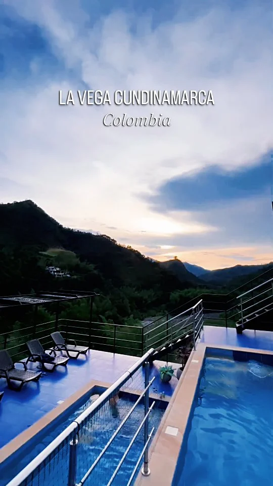 La naturaleza es nuestra manera de sanar donde su poder reside en traer paz a nuestras almas.
Conoce @shambhala_ecohotel_boutique  descubre el poder de bienestar y tranquilidad en nuestro Ecohotel Boutique.
Reservas:+57 310 7367266
Booking: Shambhala ECOHOTEL boutique 
www.shambhalaecohotel.com
