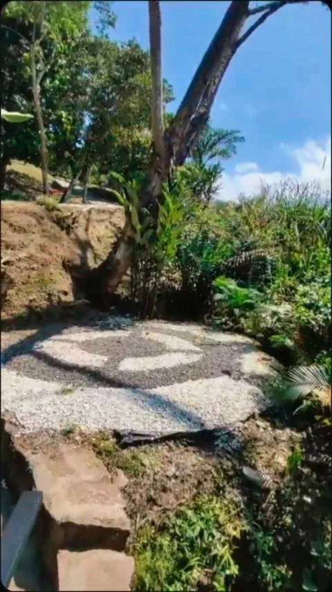 @shambhala_ecohotel_boutique un refugio perfecto para dejarse llevar por la belleza de este paraíso. @shambhala_ecohotel_boutique
Reservas:+57 310 7367266
Booking: Shambhala ECOHOTEL boutique
www.shambhalaecohotel.com
#lavegacundinamarca