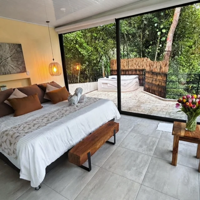 Un reflejo del paraíso en nuestra habitación que te recordará los mejores momentos en la vega Cundinamarca Colombia.
shambhala_ecohotel_boutique
Reservas:+57 310 7367266
Booking: Shambhala ECOHOTEL boutique
www.shambhalaecohotel.com